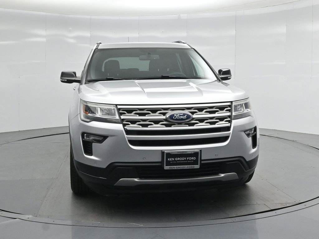 Certified 2018 Ford Explorer XLT w/ Equipment Group 202A image 25