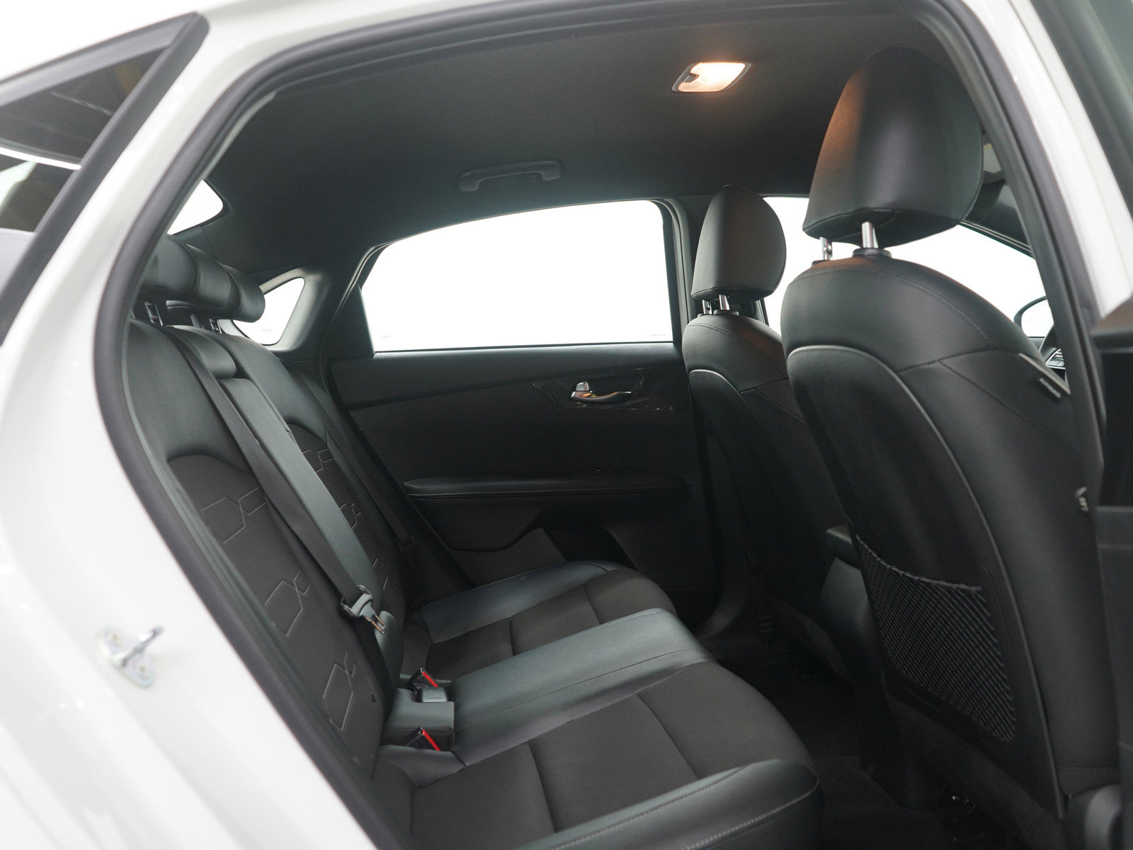 Used 2024 Kia Forte GT-Line image 14