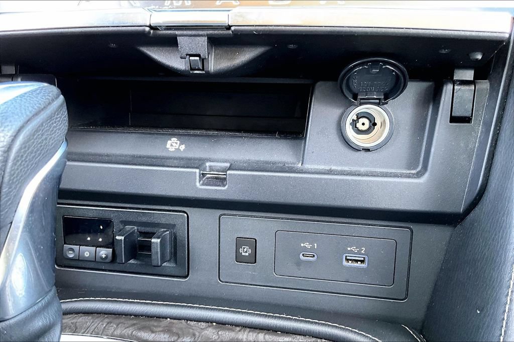Used 2021 Nissan Armada Platinum w/ Captain's Chairs Package AWD/4WD image 26