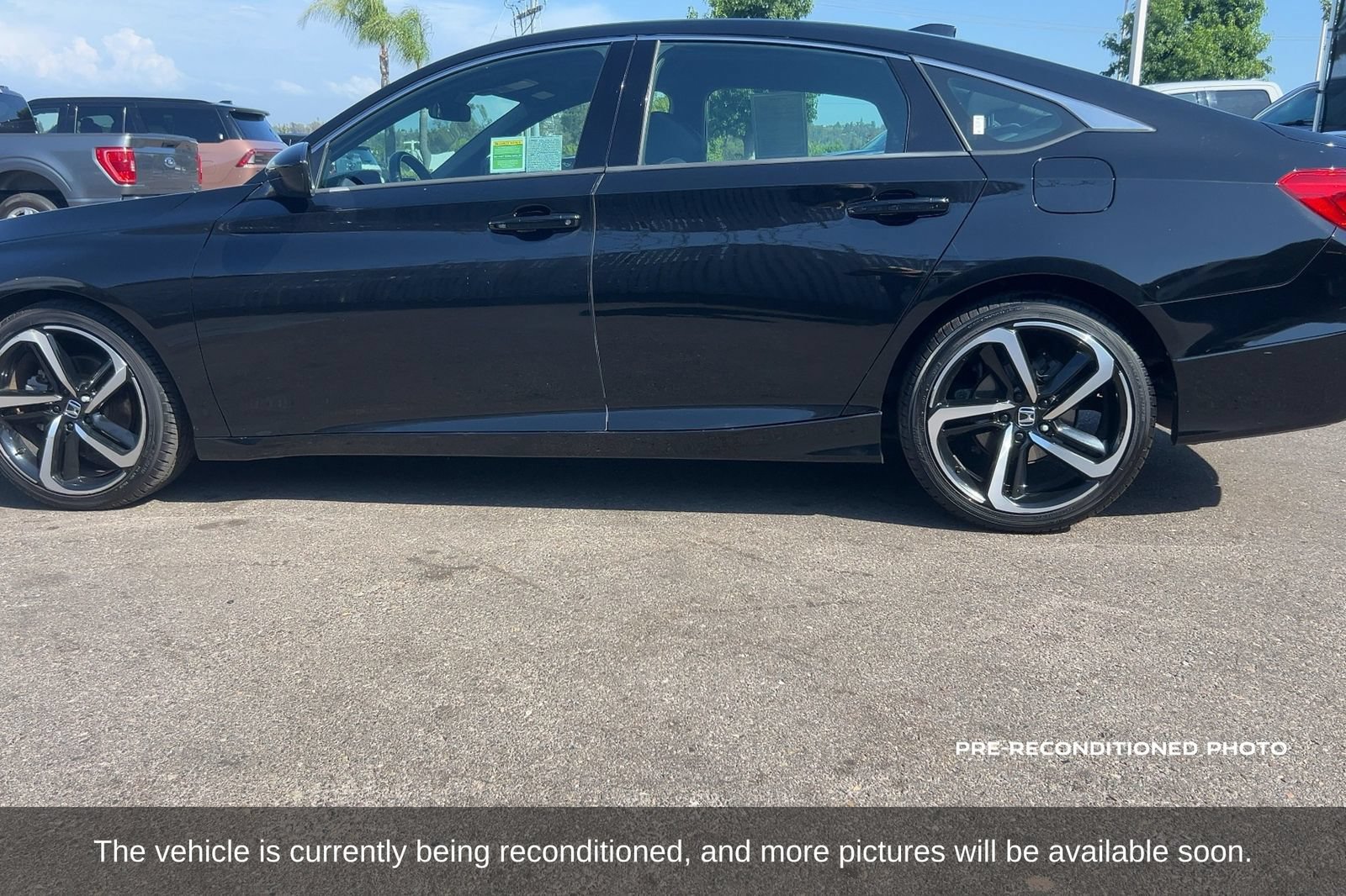 Used 2018 Honda Accord Sport image 9