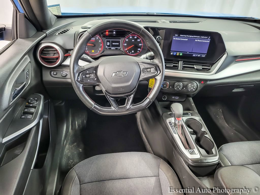 Used 2024 Chevrolet Trax RS image 12