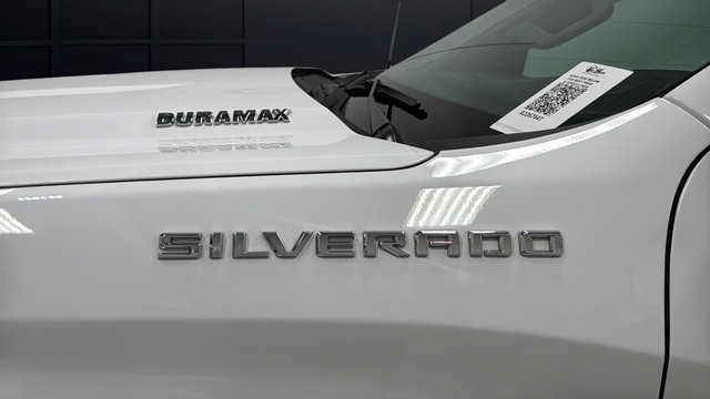 Used 2023 Chevrolet Silverado 1500 LT AWD/4WD image 37