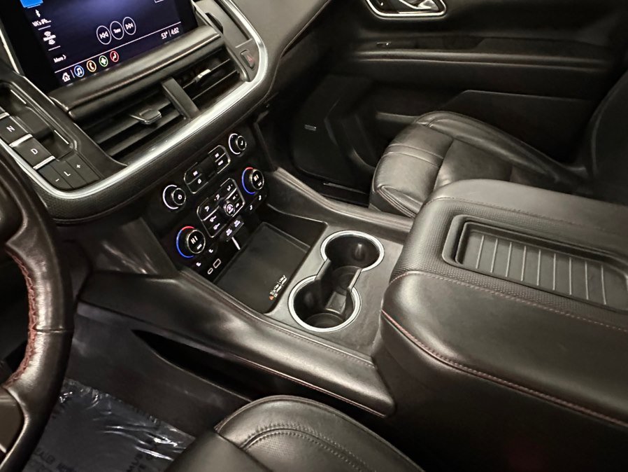 Used 2021 Chevrolet Suburban RST w/ Luxury Package image 28