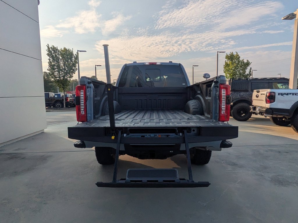 New 2026 Ford F350 Lariat w/ Tremor Off-Road Package AWD/4WD image 8