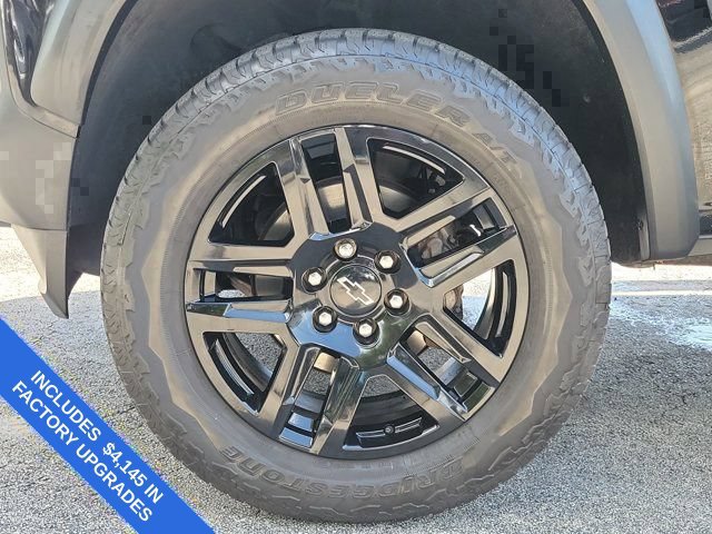 Used 2023 Chevrolet Colorado Trail Boss w/ Technology Package AWD/4WD image 9