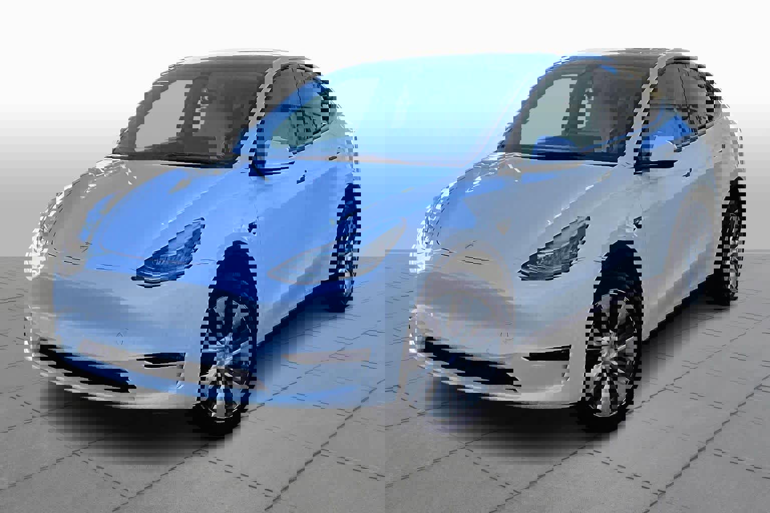 Used 2021 Tesla Model Y Long Range image 1