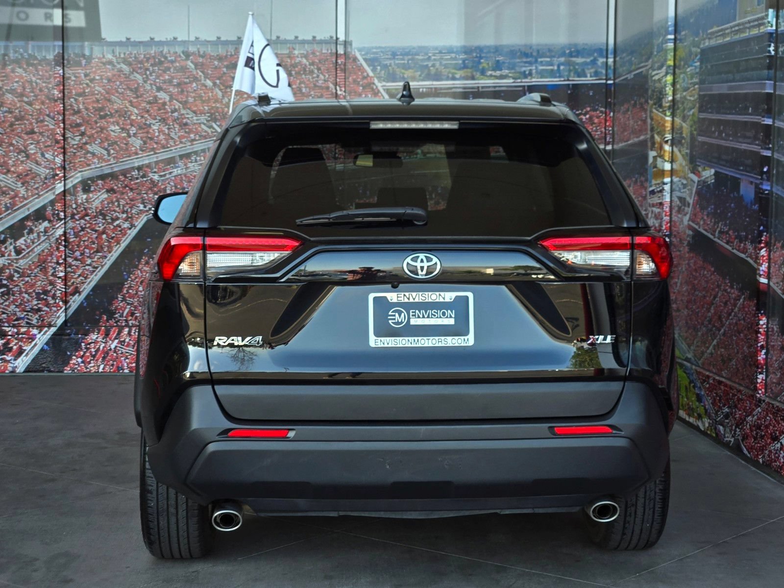 Certified 2025 Toyota RAV4 XLE FWD image 7