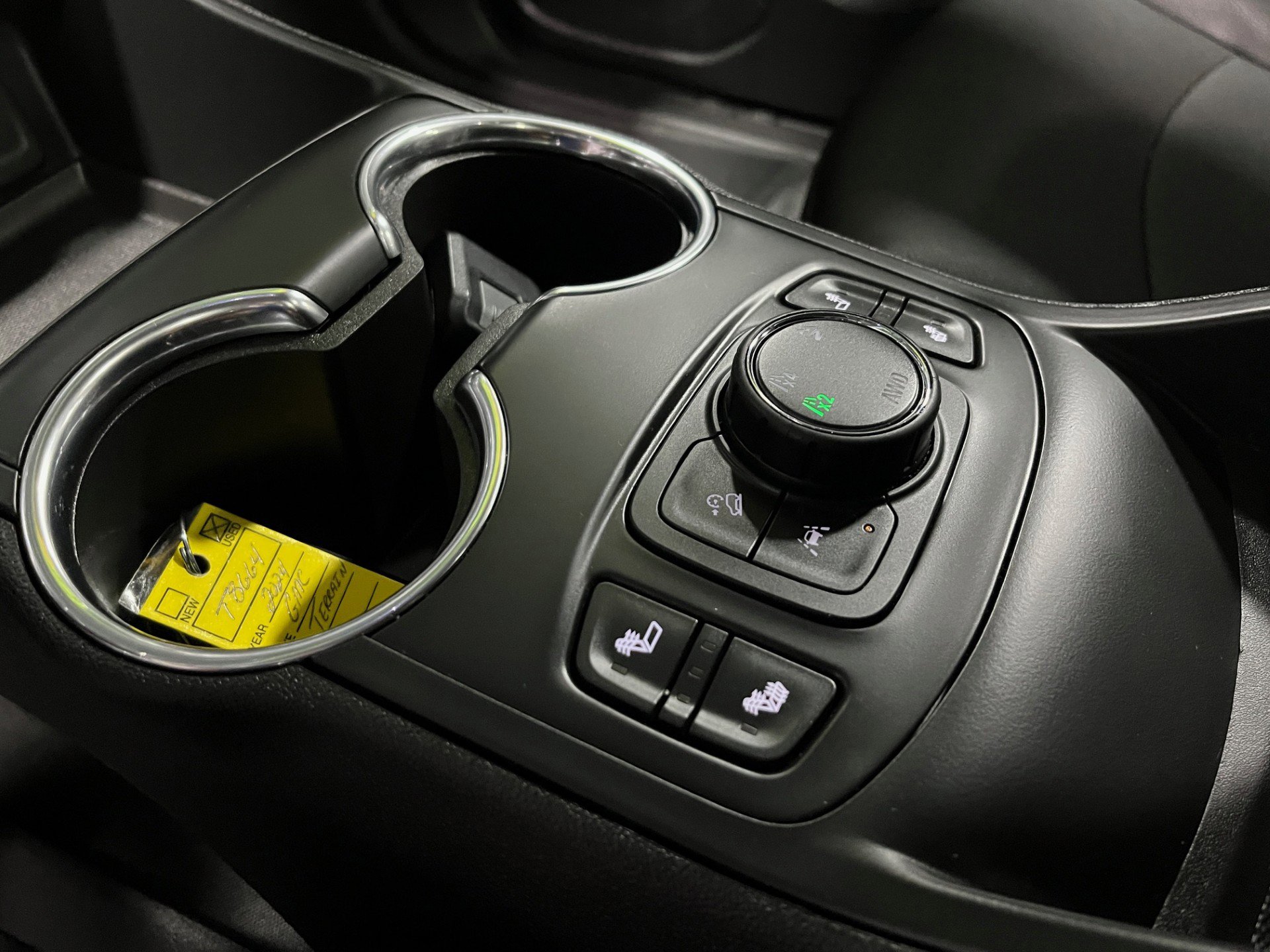 Certified 2024 GMC Terrain SLT w/ Infotainment Package II image 12