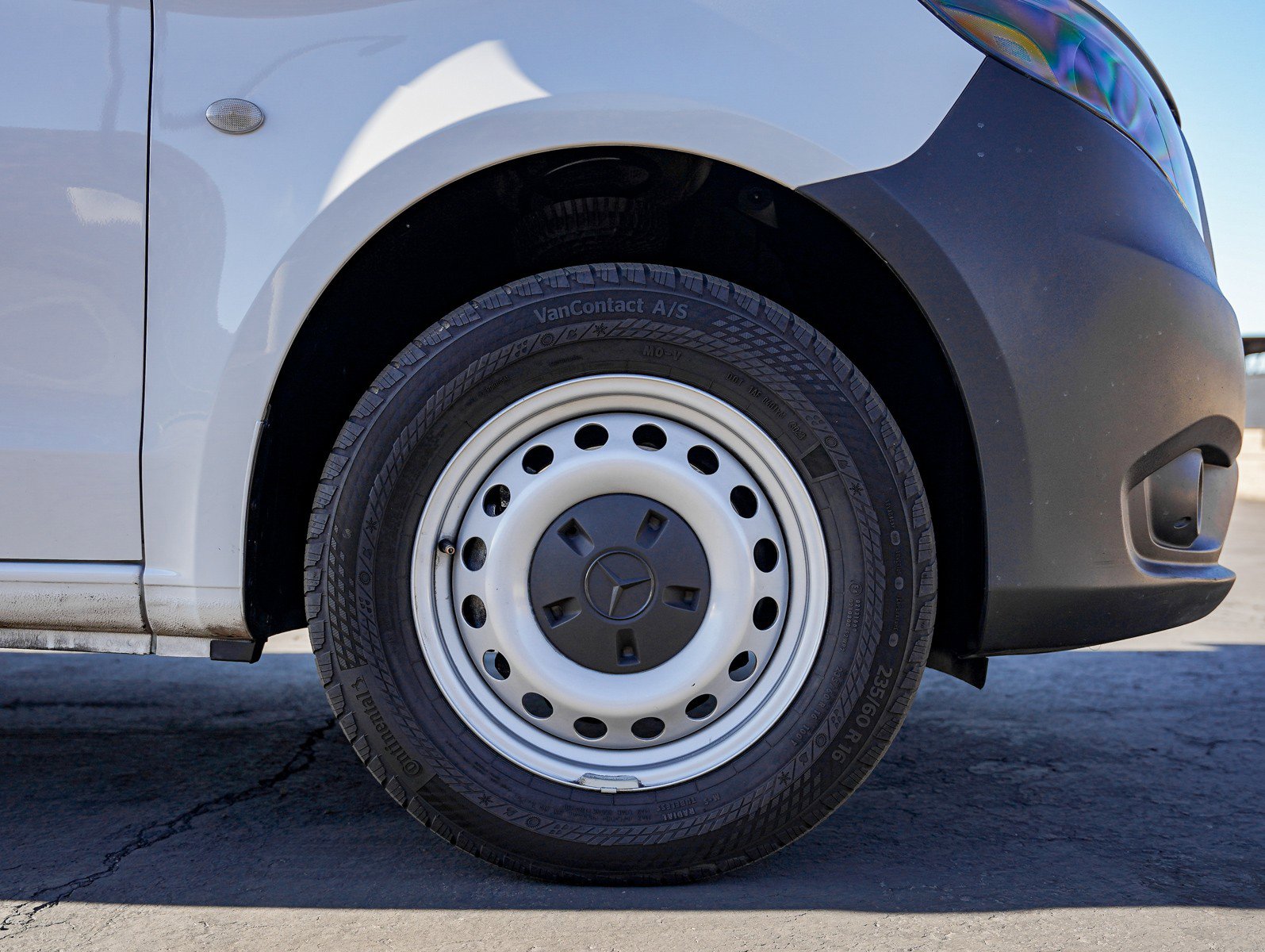 Used 2023 Mercedes-Benz Metris image 13