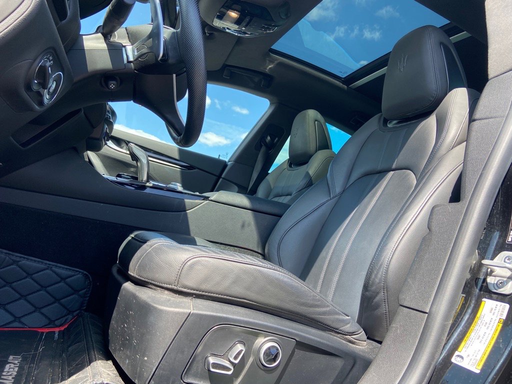 Used 2021 Maserati Levante GranSport image 11