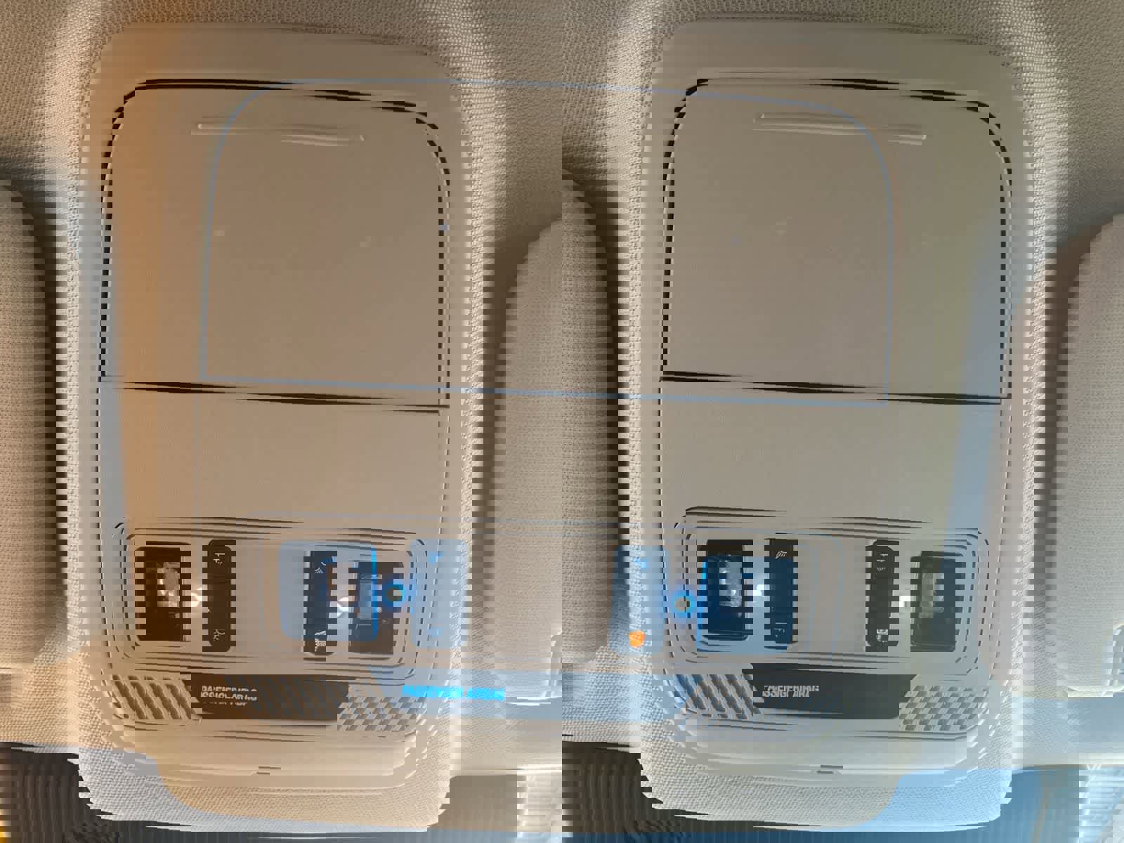 Used 2025 Ford Explorer Active image 21