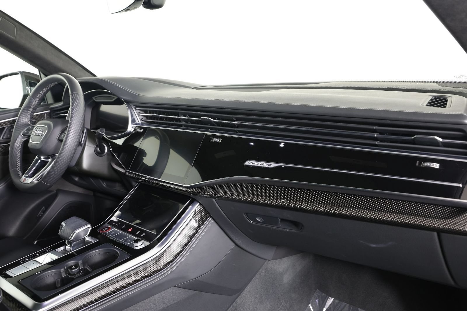 Used 2022 Audi SQ8 Prestige AWD/4WD image 25