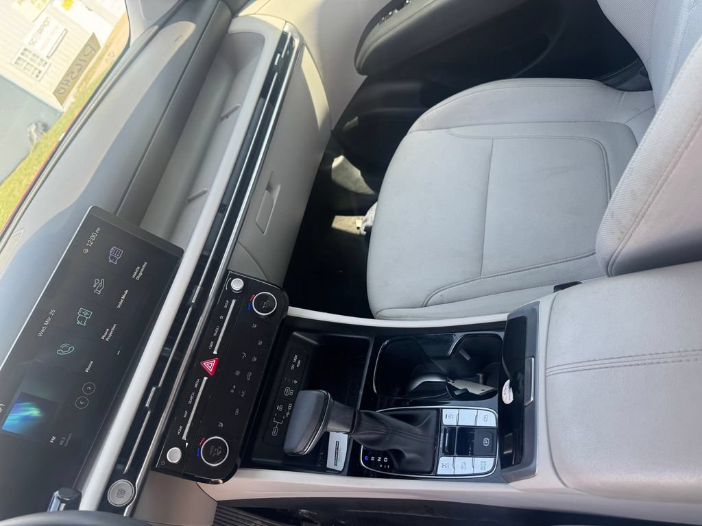 Used 2025 Hyundai Tucson SEL AWD/4WD image 17