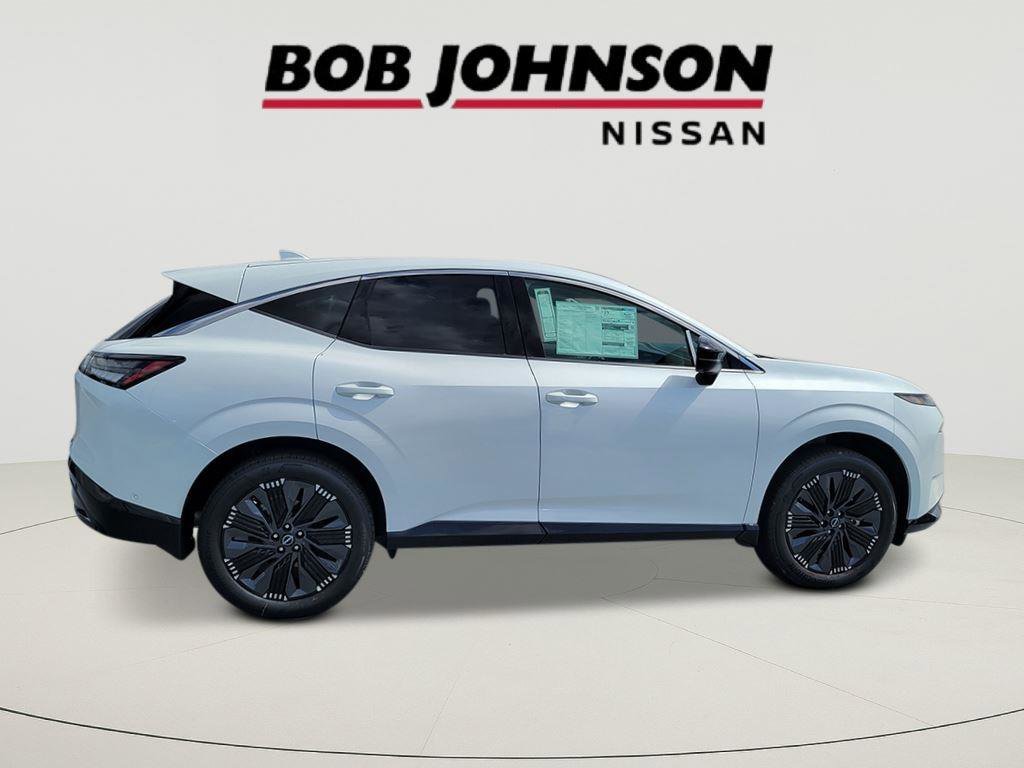 New 2026 Nissan Murano Platinum w/ Cargo Package AWD/4WD image 2