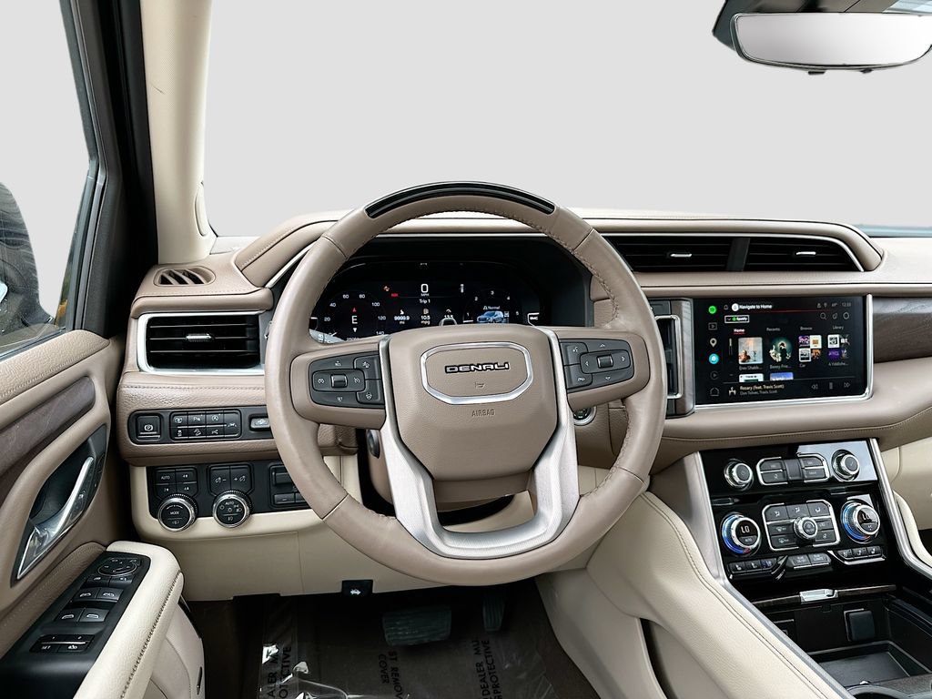 Used 2024 GMC Yukon XL Denali w/ Denali Reserve Package AWD/4WD image 25