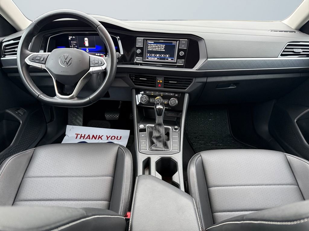 Used 2022 Volkswagen Jetta SE image 10