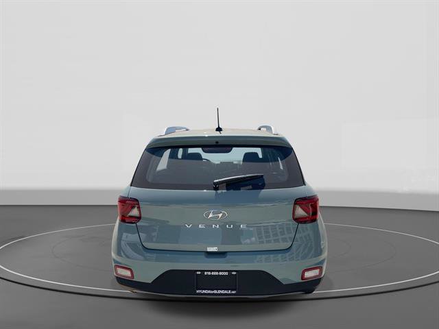 New 2026 Hyundai Venue SEL FWD image 5