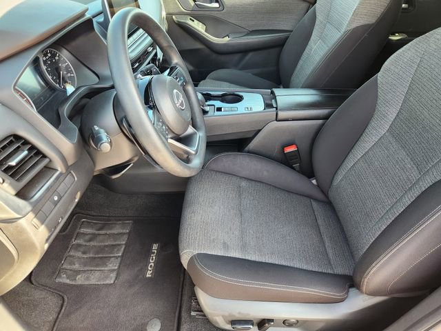 Used 2023 Nissan Rogue SV image 14