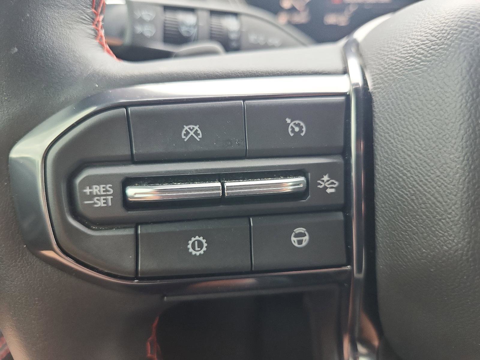 Used 2025 GMC Yukon AT4 Ultimate w/ LPO, Floor Liner Package AWD/4WD image 27