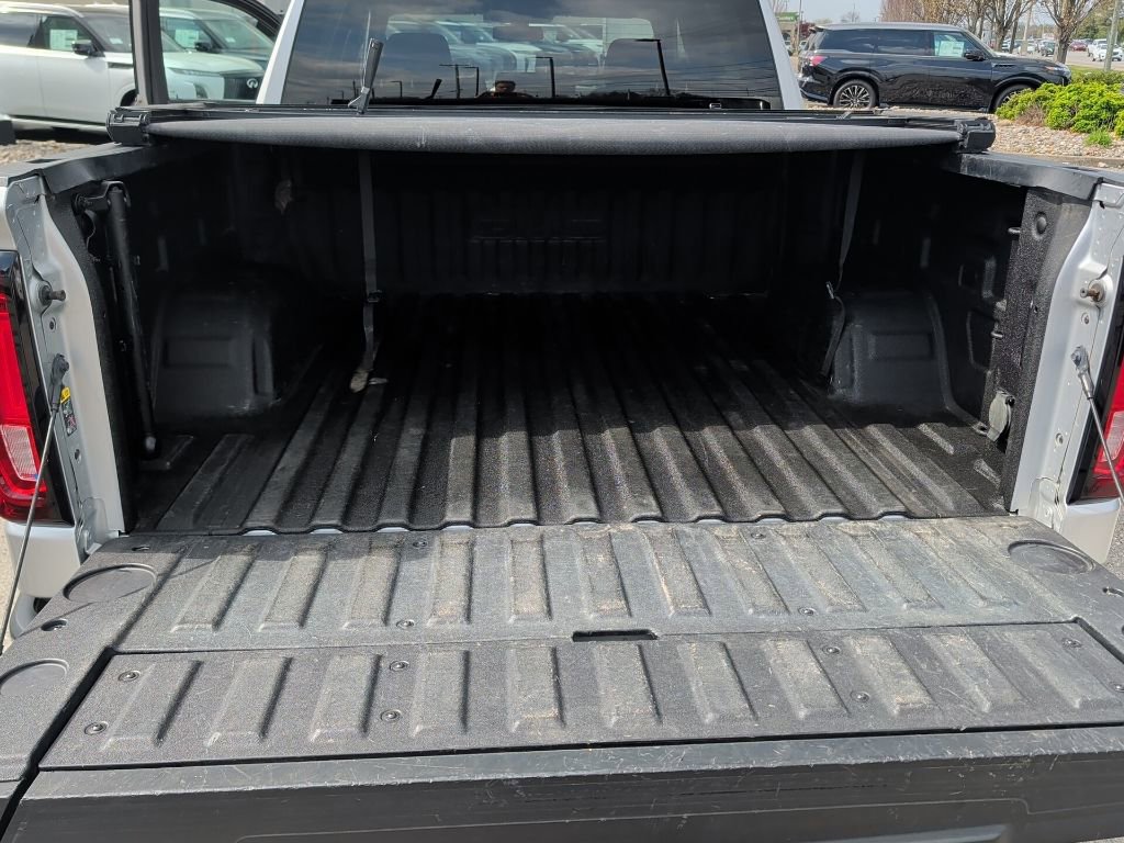 Used 2021 GMC Sierra 1500 SLT image 12