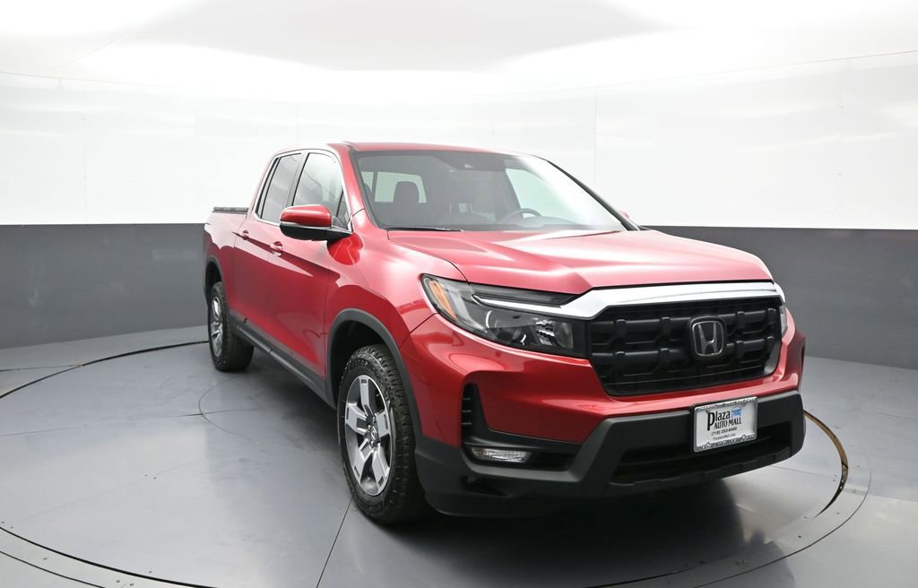 Certified 2025 Honda Ridgeline RTL image 3