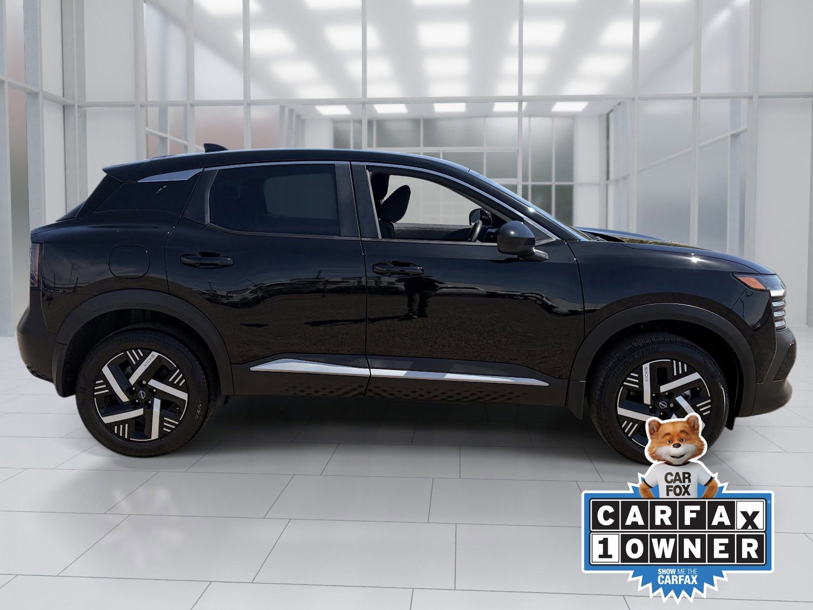 Certified 2025 Nissan Kicks SV image 7