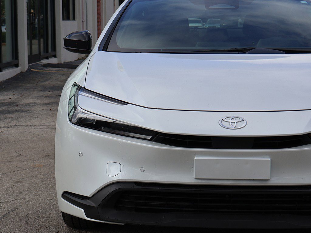 Used 2024 Toyota Prius LE image 11