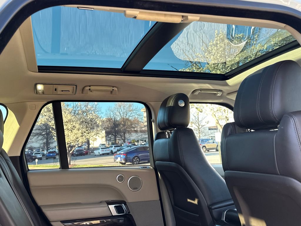 Used 2016 Land Rover Range Rover HSE AWD/4WD image 16
