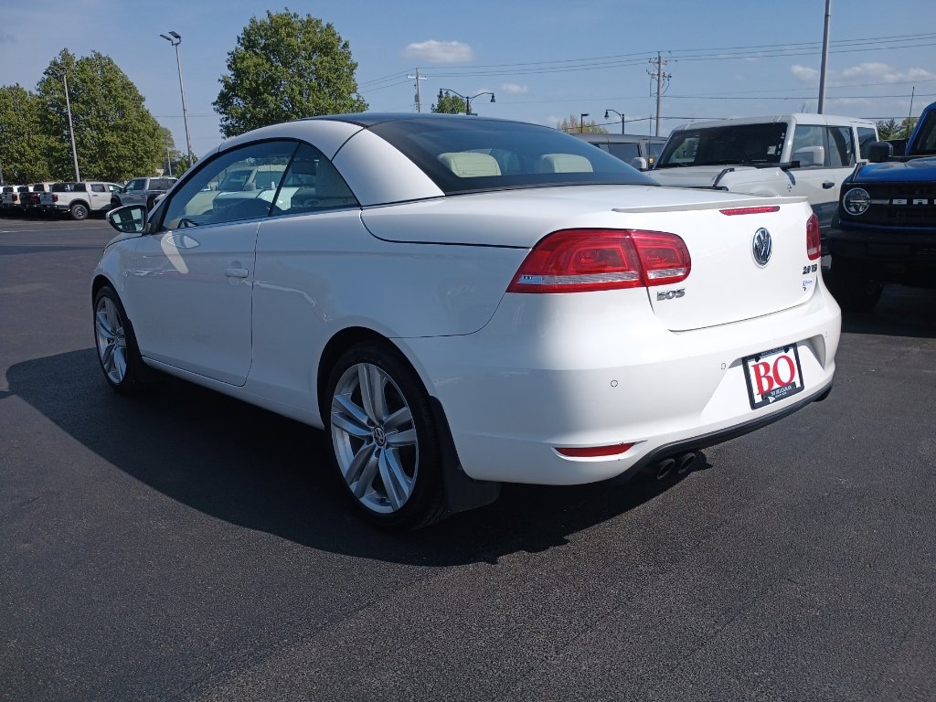 Used 2014 Volkswagen Eos Executive image 5