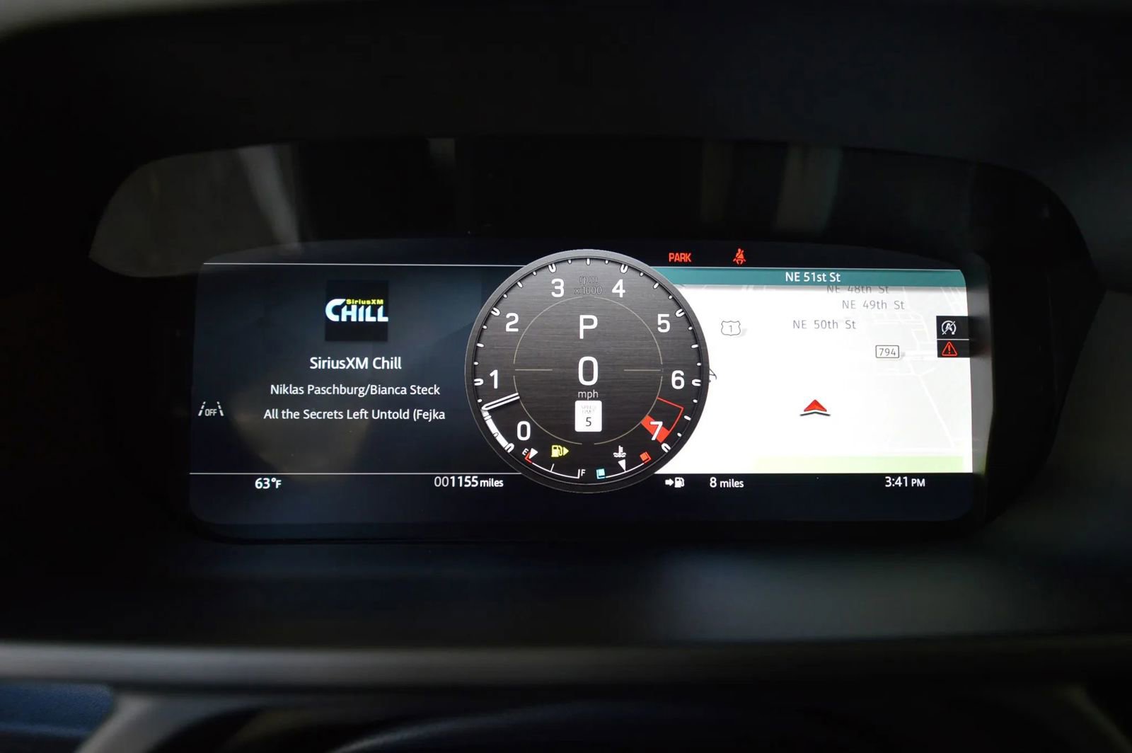 Used 2025 Land Rover Defender 110 X-Dynamic SE image 41