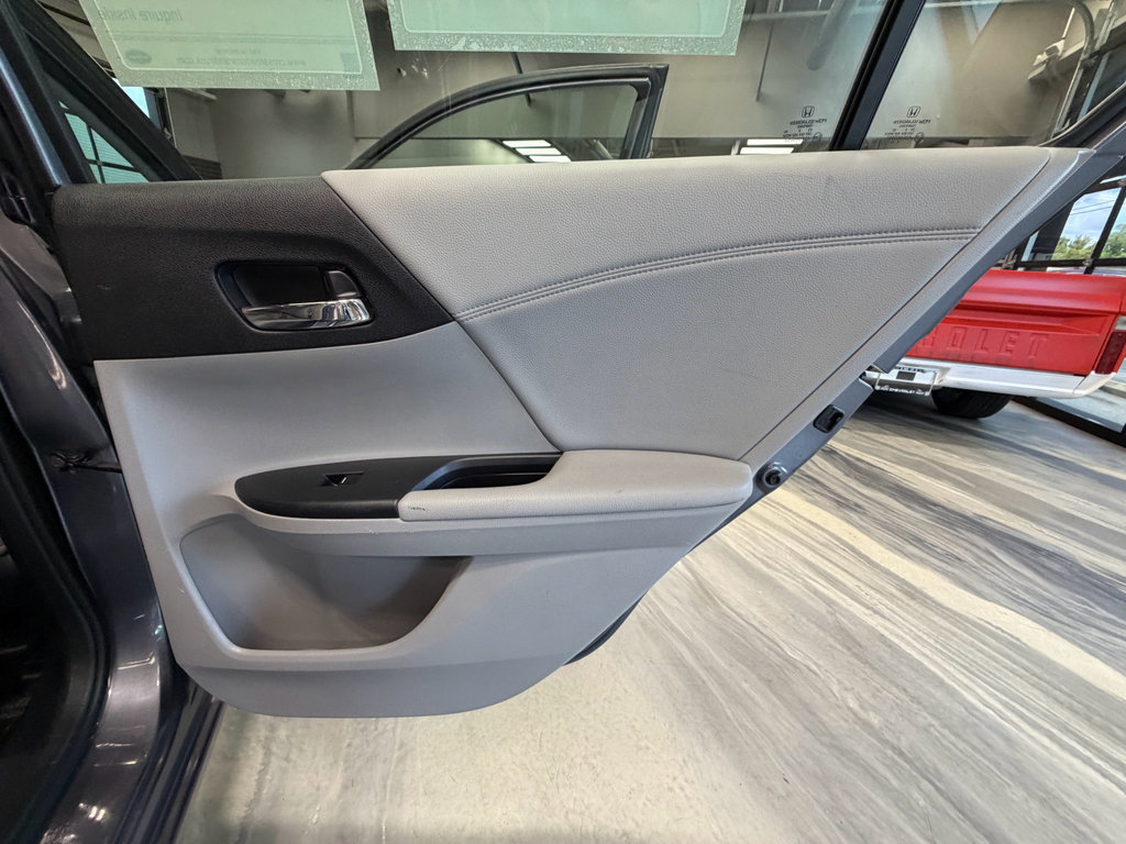 Used 2017 Honda Accord EX-L image 45