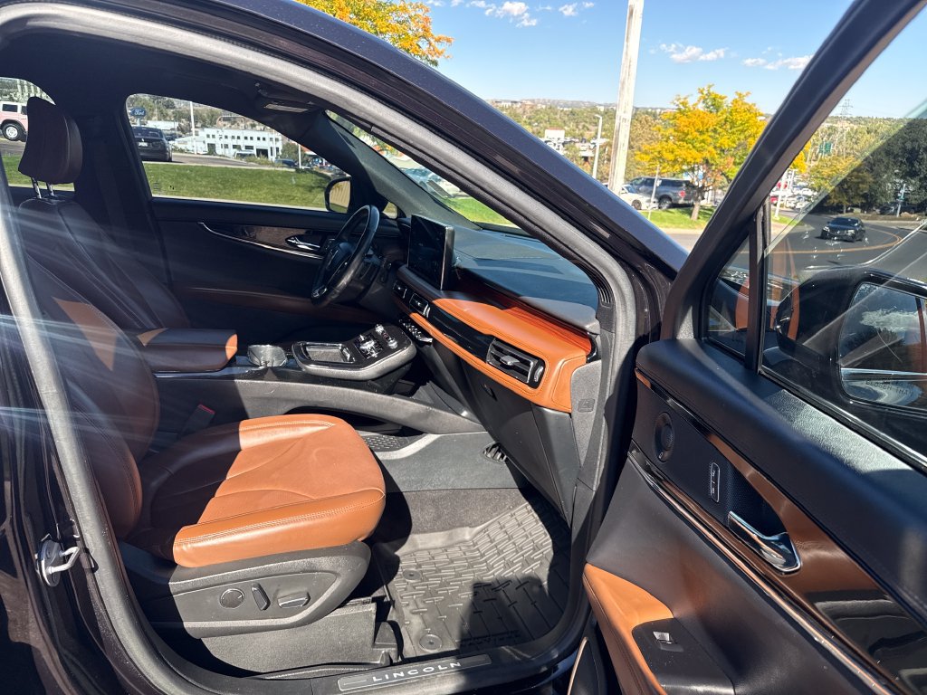 Certified 2022 Lincoln Nautilus Reserve w/ Luxury Package AWD/4WD image 31