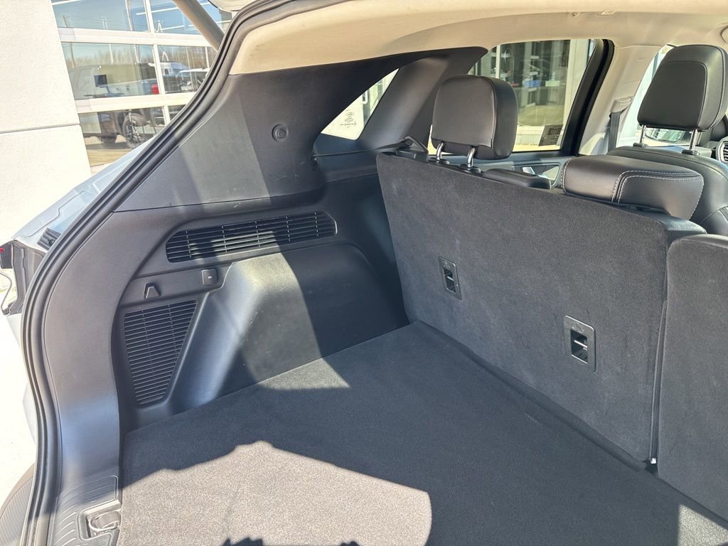 Used 2022 Ford Escape Titanium image 34