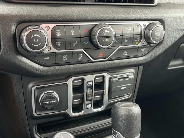 New 2025 Jeep Gladiator Sport AWD/4WD image 14