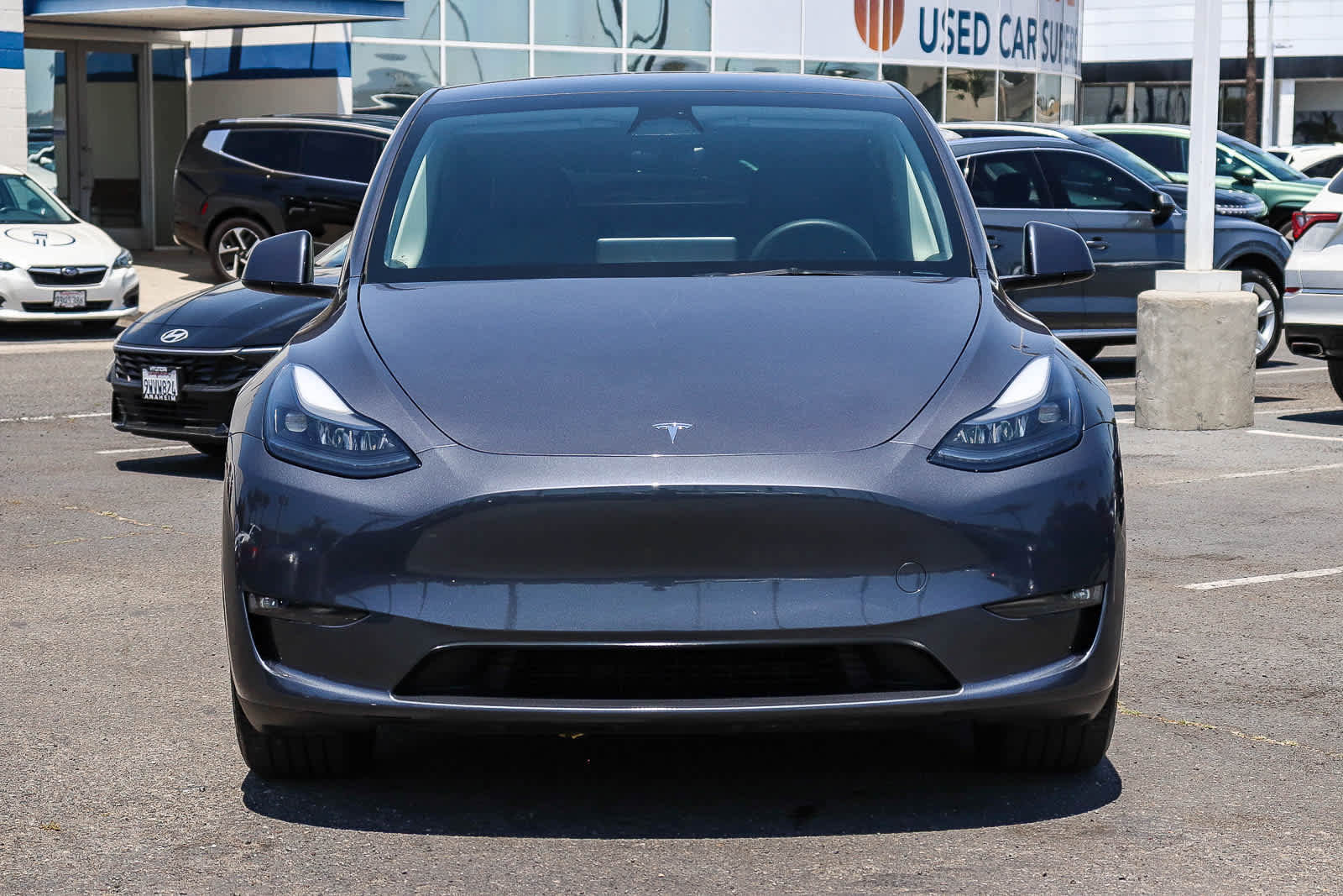 Used 2023 Tesla Model Y Long Range AWD/4WD image 2