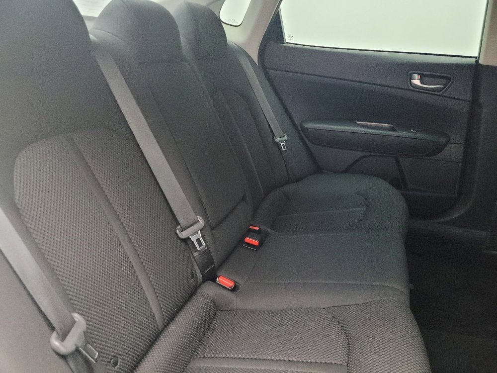 Used 2020 Kia Optima LX image 19