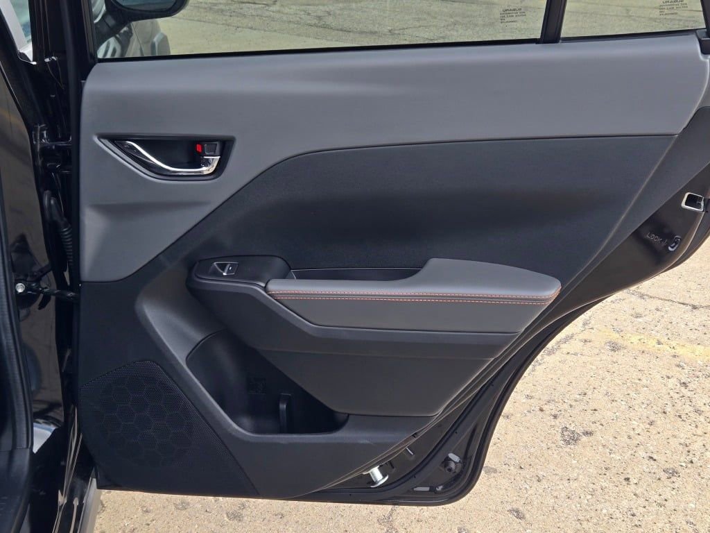 Certified 2025 Subaru Crosstrek 2.5i Limited AWD/4WD image 8