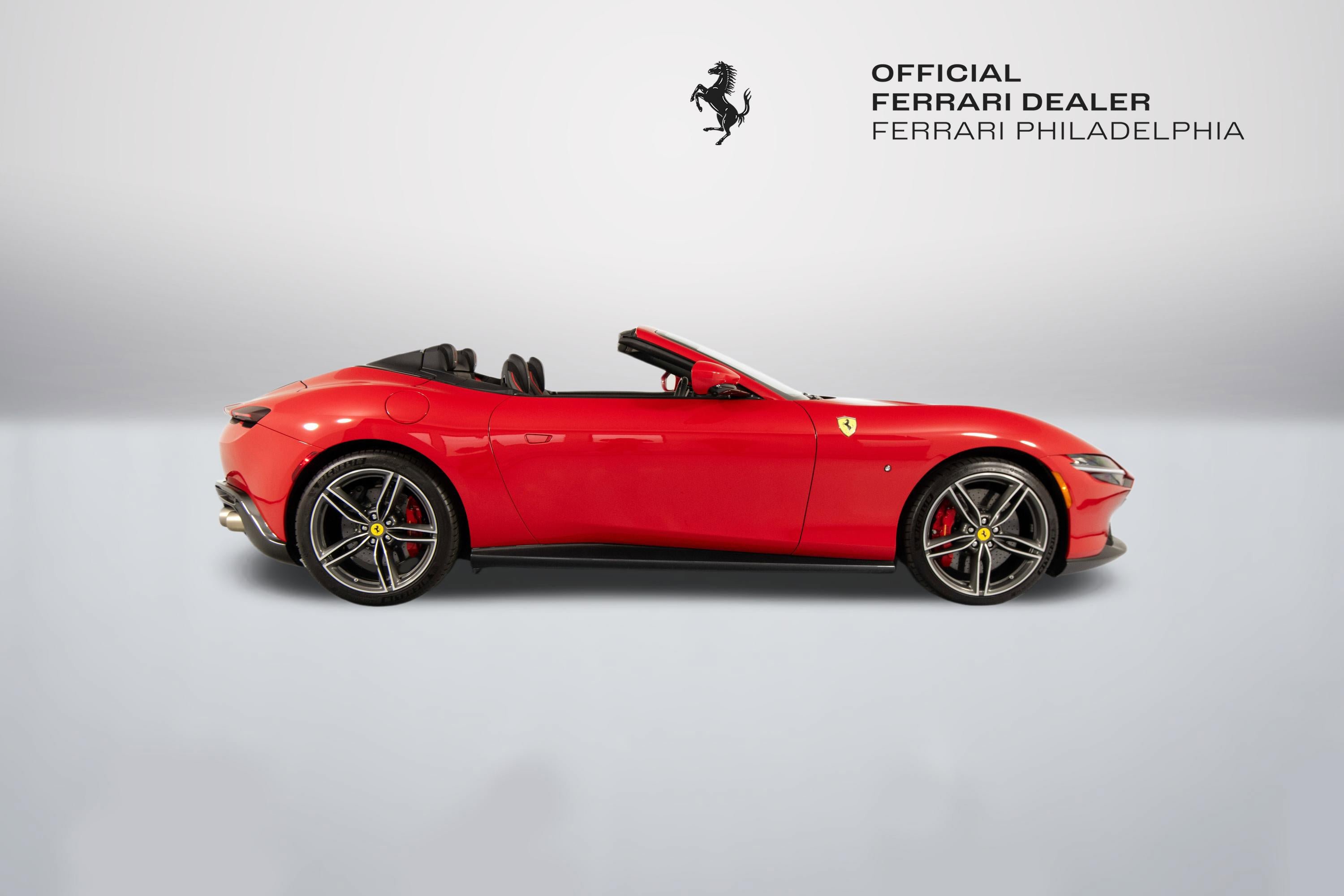 Certified 2025 Ferrari Roma Spider RWD image 9
