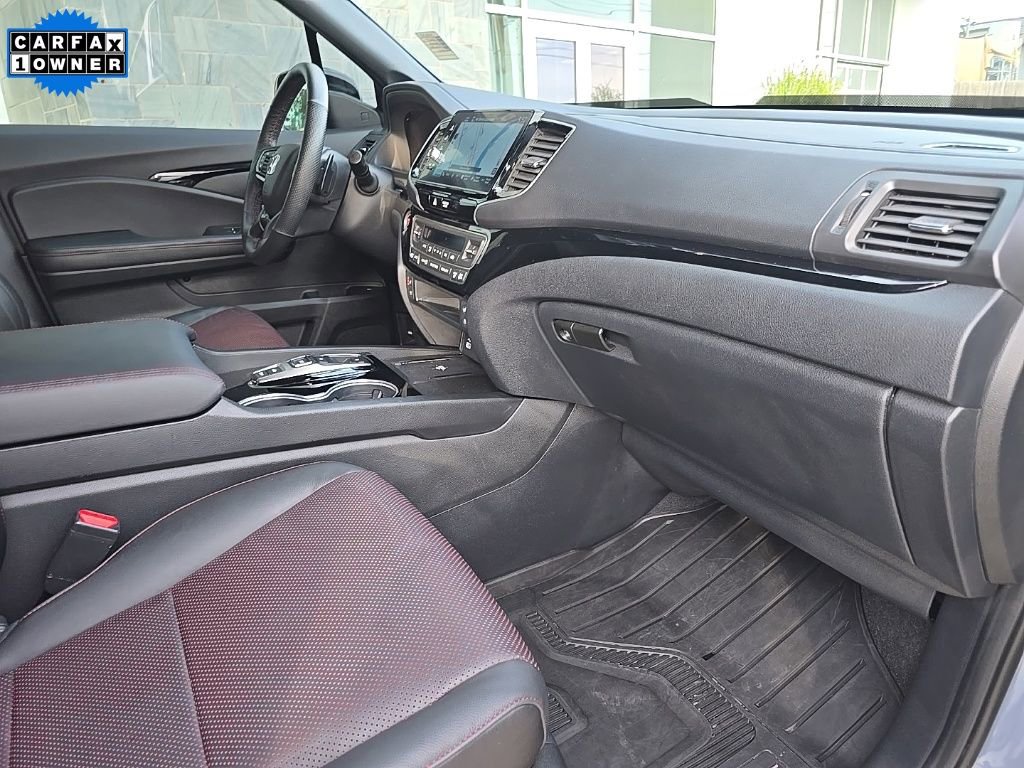 Used 2025 Honda Ridgeline Black Edition image 35