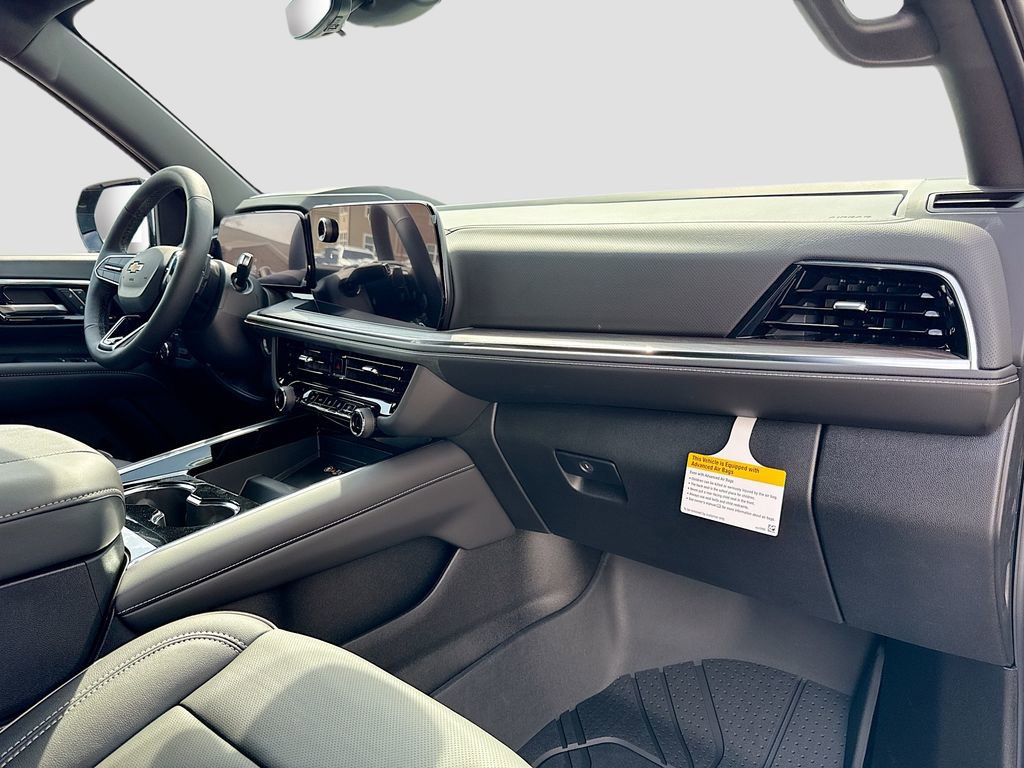 New 2026 Chevrolet Suburban Premier AWD/4WD image 33