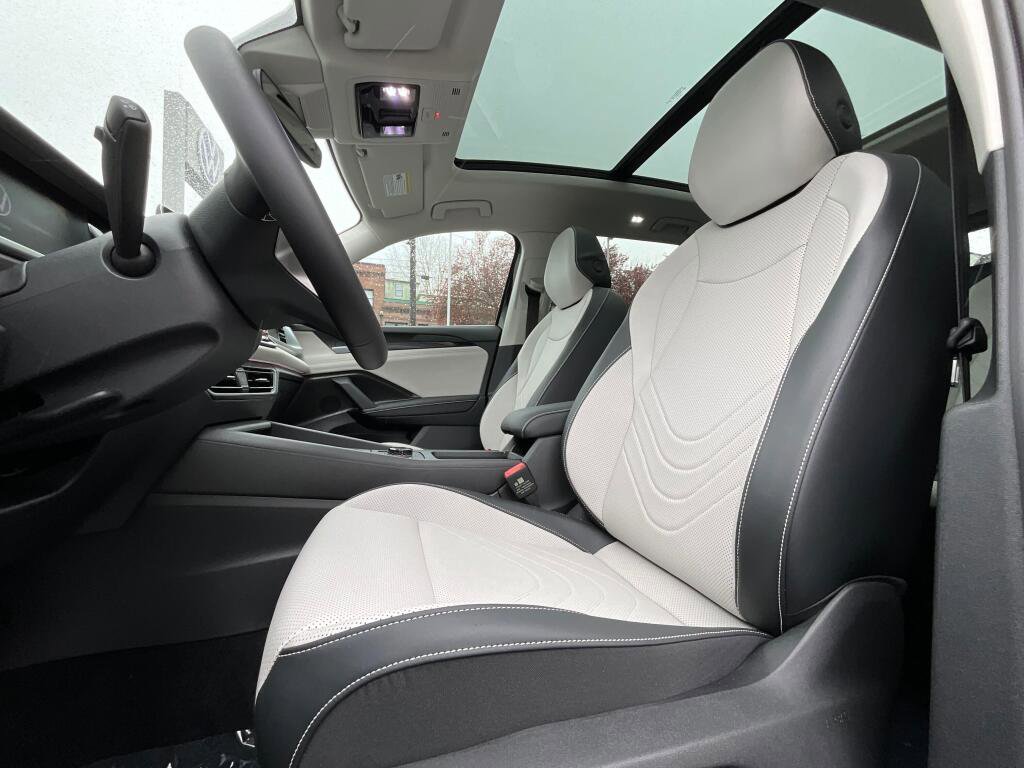 New 2026 Volkswagen Tiguan SE AWD/4WD image 11