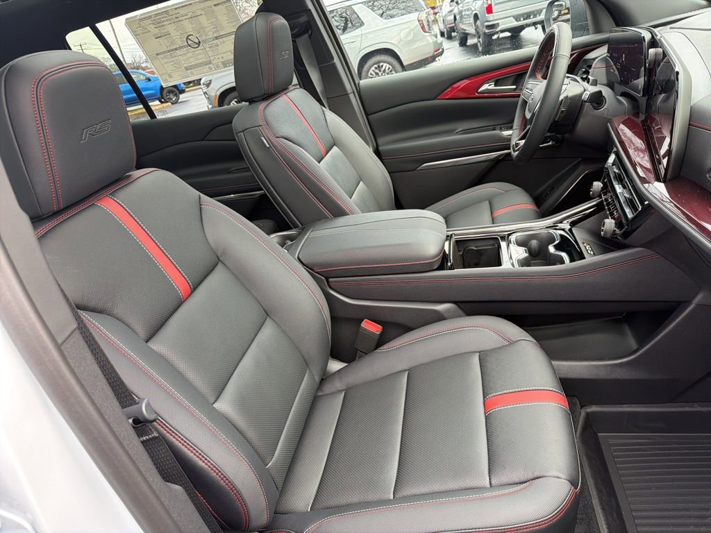 New 2026 Chevrolet Traverse RS w/ LPO, Floor Liner Package image 29