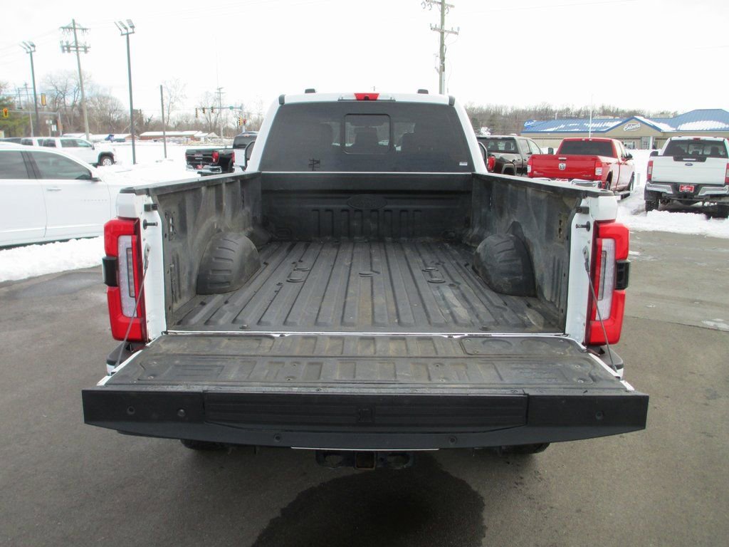 Used 2024 Ford F350 Platinum image 6