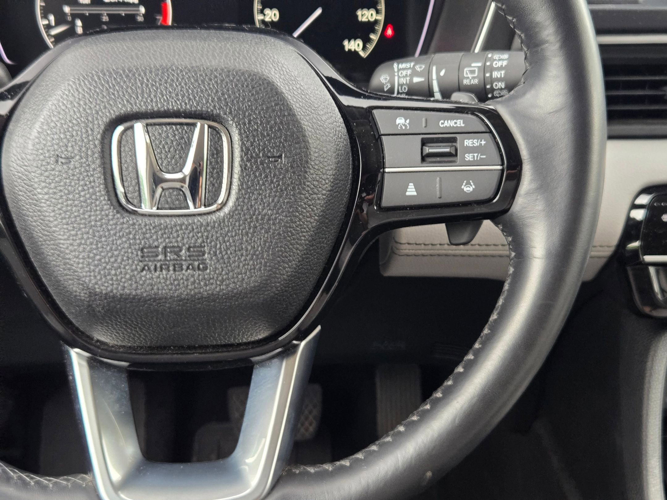 Used 2025 Honda Pilot Touring image 22