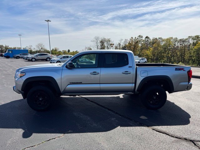 Certified 2023 Toyota Tacoma SR5 w/ SX Package AWD/4WD image 6