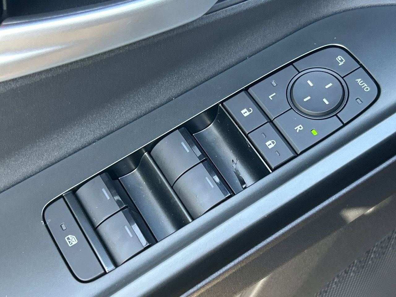 New 2026 Subaru Uncharted AWD image 17