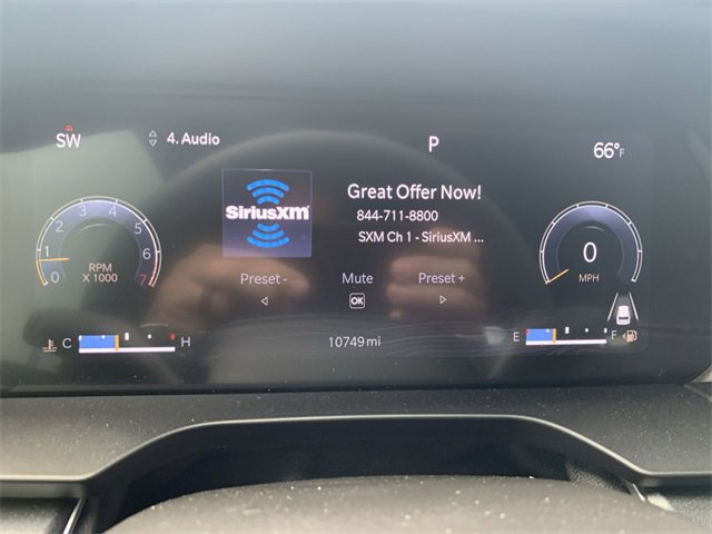 Used 2023 Jeep Grand Cherokee Altitude image 11