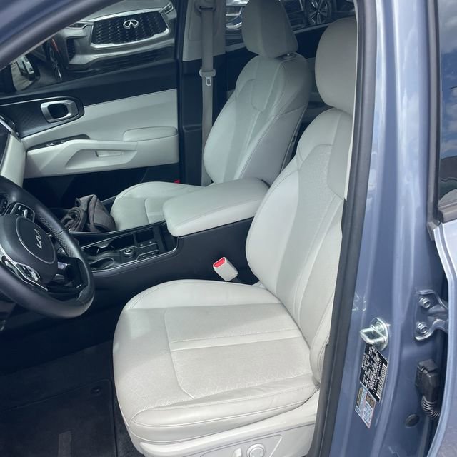 Used 2023 Kia Sorento S w/ Panoramic Sunroof Package image 10