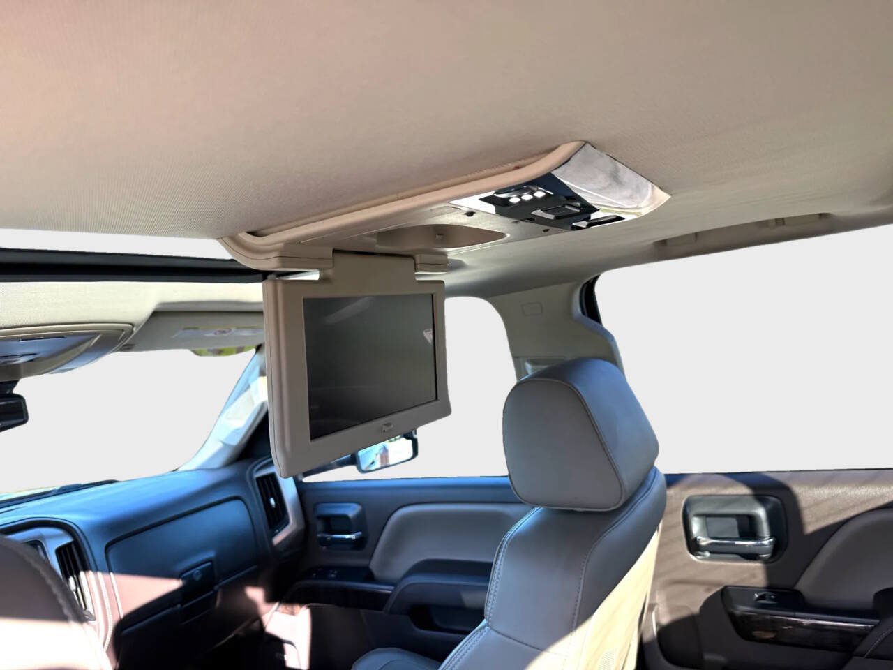Used 2015 GMC Sierra 3500 Denali w/ Duramax Plus Package AWD/4WD image 21