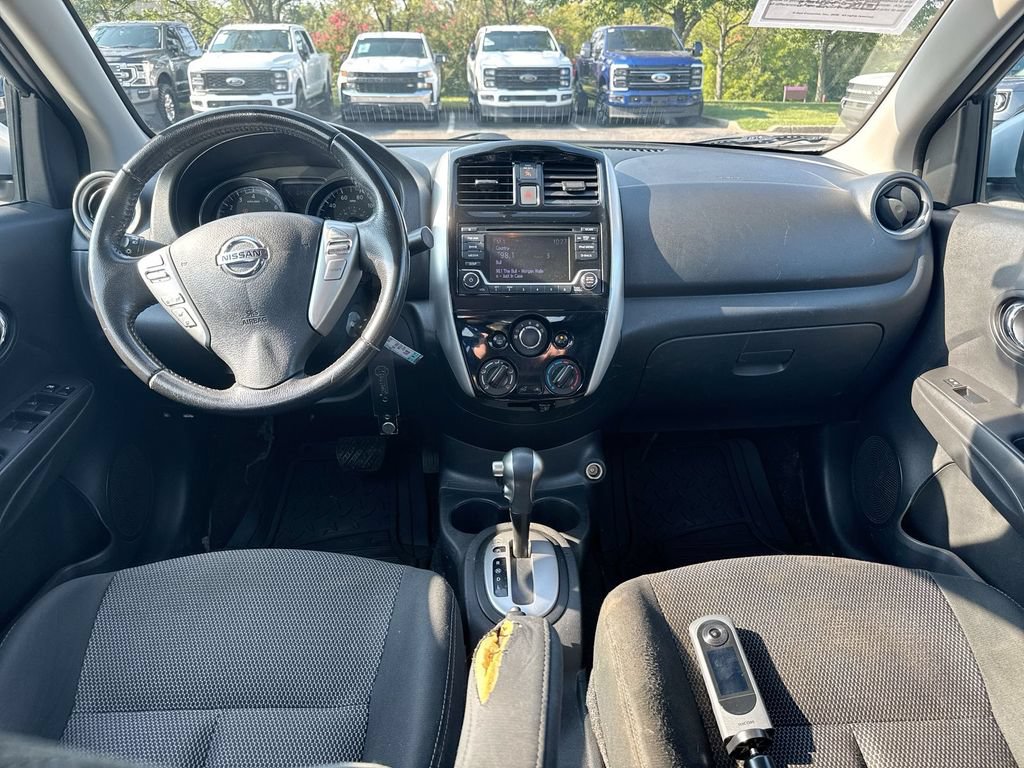 Used 2018 Nissan Versa SV w/ SV Special Edition Package FWD image 10